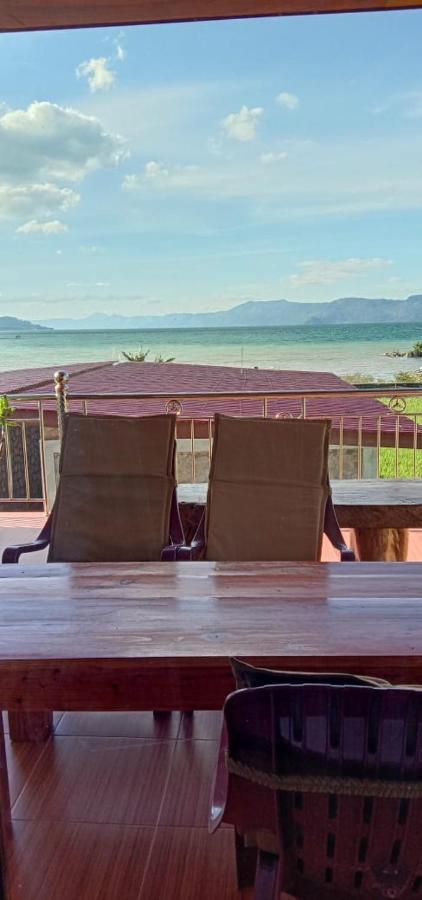 Bed and Breakfast Toba Sunset Tuk Tuk Exterior foto
